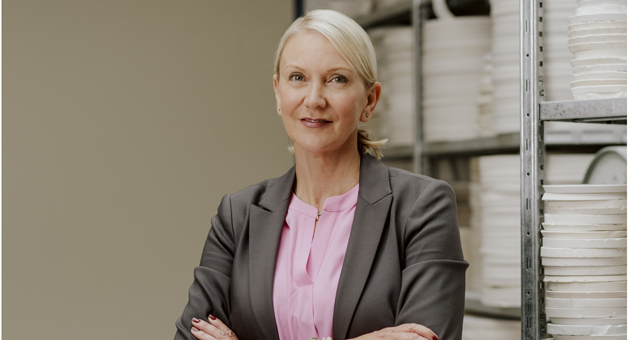 Martina Hacker, KPM, über die Symbiose von Tradition und Moderne - Martina Hacker ist Geschäftsführerin der KPM Königliche Porzellan-Manufaktur Berlin - Quelle: Franz Grünewald