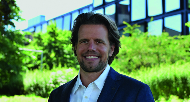 Retail Media am POS wirkt - Dennis Herhausen ist Professor für Marketing an der Vrije Universiteit Amsterdam. Zuvor war er Associate Professor an der Kedge Business School und Assistenzprofessor an der Universität St. Gallen. Davor arbeitete er als International Marketing Manager und Vertriebs- und Marketingberater - Quelle: D. Herhausen