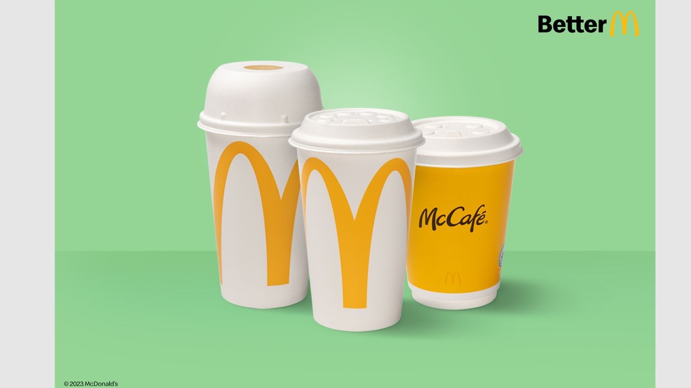 McDonald’s verzichtet auf Einwegplastikdeckel und Trinkhalme - McDonald's Deutschland setzt ab sofort auf Papierdeckel für Kalt- und Heißgetränke - Quelle: McDonald's Deutschland LLC
