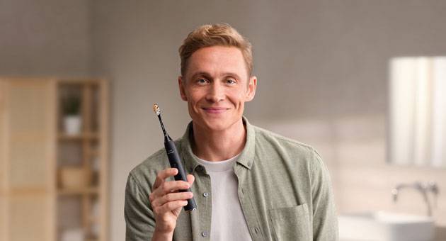 Philips engagiert Matthias Schweighöfer als Markenbortschafter für Sonicare - Philips Sonicare startet Kampagne mit Matthias Schweighöfer als Markenbotschafter - Quelle: Philips
