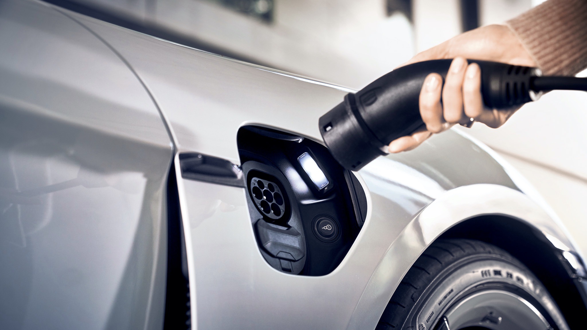 Porsche beteiligt sich an Produzenten von Batteriematerial - Porsche erwirbt Anteile am US-amerikanischen Unternehmen Group14 Technologies - Quelle: Porsche