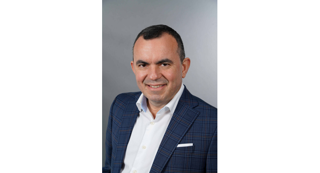 Neuer Vorstand für Taste, Nutrition & Health bei Symrise, Vorstand Scent & Care geht - Walter Ribeiro wird bei Symrise Vorstand für das Segment Taste, Nutrition & Health - Quelle: Symrise