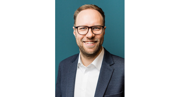 KI-Spam überrollt Social Media: Werbetreibende zahlen den Preis - Philipp Timm ist CCO in der Geschäftsführung von Savi Germany und seit über sechs Jahren im Unternehmen - Quelle: Savi Germany