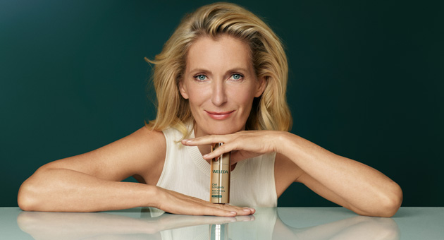 Weleda startet Premium-Hautpflegeserie 'Cell Longevity' - Weleda launcht drei Anti-Aging-Linien, die Schauspielerin und Ärztin Maria Furtwängler tritt als Botschafterin für die neue Hautpflege Cell Longevity auf - Quelle: Weleda