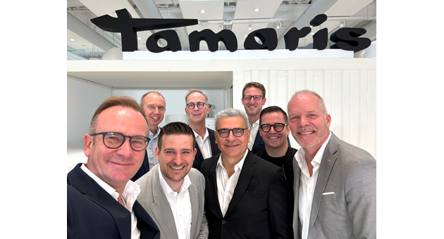 Wortmann stärkt Tamaris-Führung aus den eigenen Reihen - v.l.: Jens Beining (Chief Executive Officer), Tobias Seng (Chief Financial Officer), Matthias Rodemeier (Chief Product Officer), Ulrich Klüber (Chief Product Officer), Giovanni Lacatena (Chief Sales Officer), Nico Gold (Chief Sales Officer), Felix Schmalenberger (Member of the Board) und Michael Romberg (Chief Production Officer) - Quelle: Wortmann-Gruppe