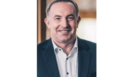 Paulaner-Vertriebschef wechselt früher als geplant zu Warsteiner - Raphael Rauer ist ab September 2024 neuer Geschäftsführer Vertreib & Handel International bei der Haus Cramer Gruppe - Quelle: privat