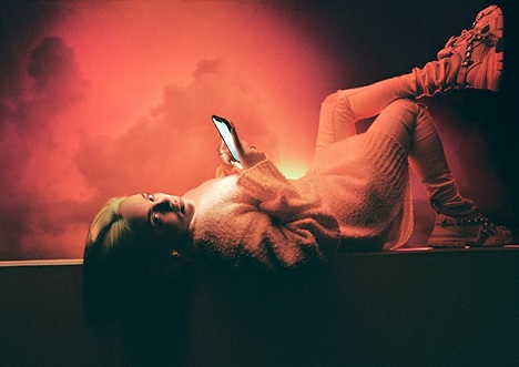 Shooting-Star Billie Eilish im Telekom-Einsatz -
